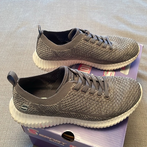 SPORT BY SKECHERS with Memory Foam RESSE Size 6.5 - Picture 7 of 11